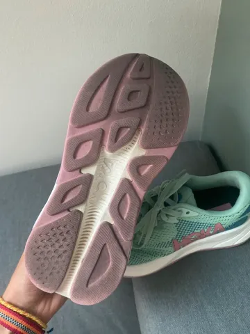 Used Hoka RINCON 4 bike — image 2 of 4