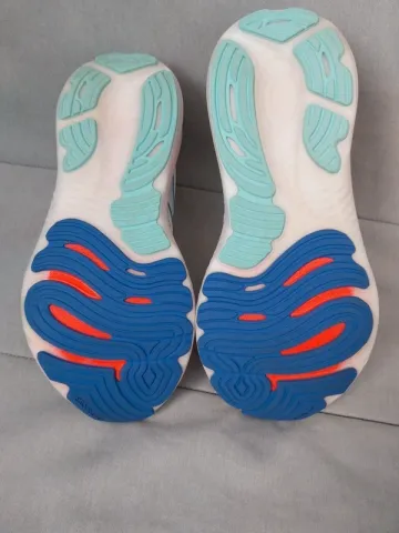 Used Brooks Glycerin 22 bike — image 2 of 5
