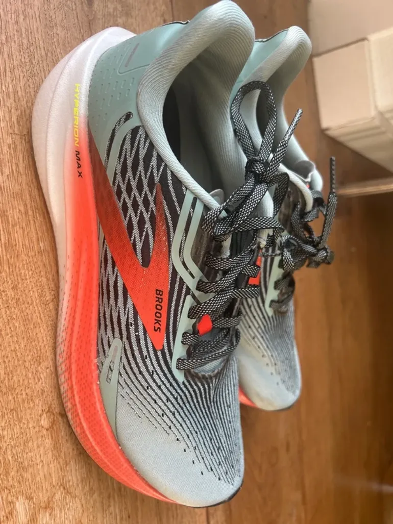 Used Brooks Hyperion Max bike — image 3 of 6