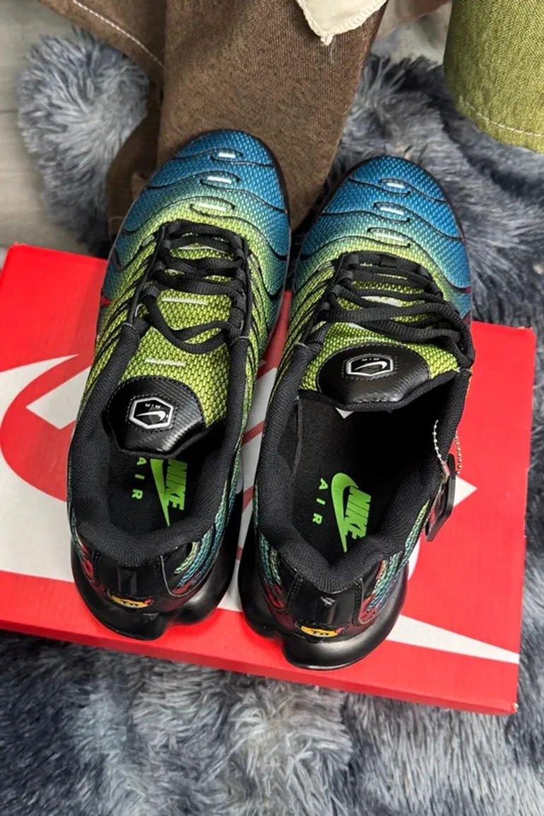 Used Nike Air Max Plus TN bike — image 4 of 8