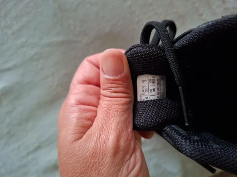 Used Asics Gore-Tex Laufschuhe bike — image 4 of 5