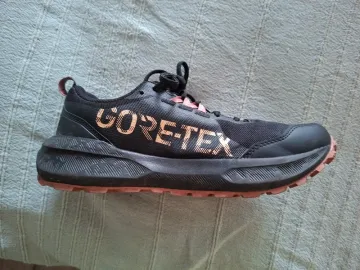 Used Asics Gore-Tex Laufschuhe bike — image 1 of 5