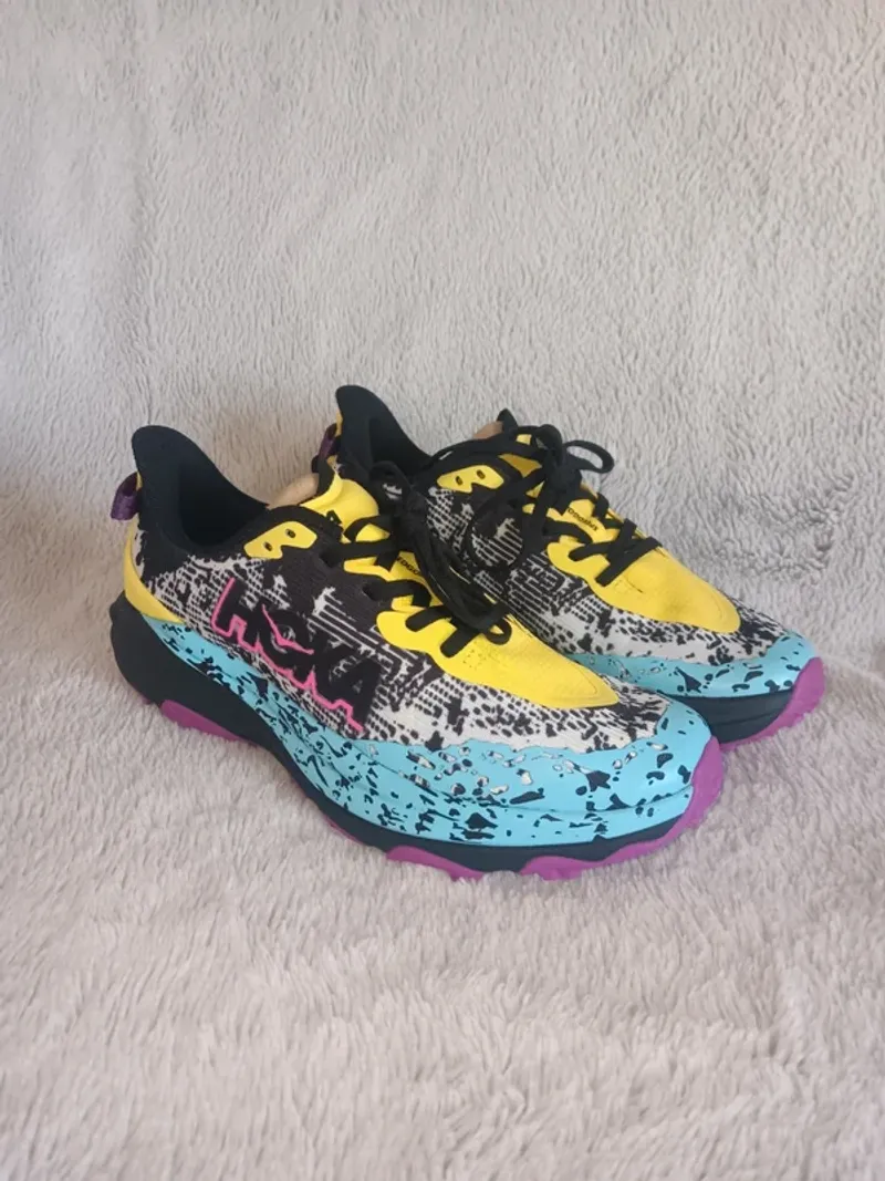Gebrauchtes Hoka Speedgoat 6 Y Running Shoes