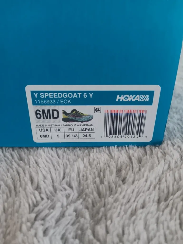 Gebrauchtes Hoka Speedgoat 6 Y bike — Bild 7 von 7