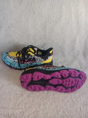 Gebrauchtes Hoka Speedgoat 6 Y bike — Bild 3 von 7