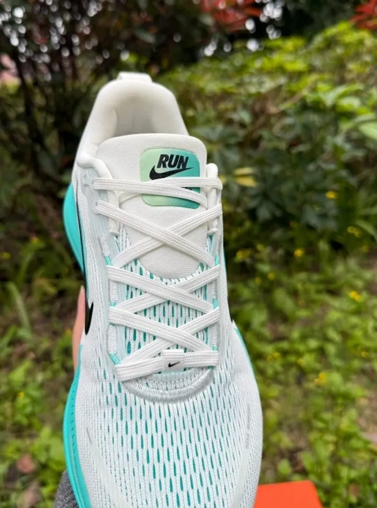 Nike Vomero 18 ZoomX bike d'occasion — image 8 sur 8