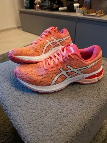 Used Asics Gel Glyde bike — image 1 of 11