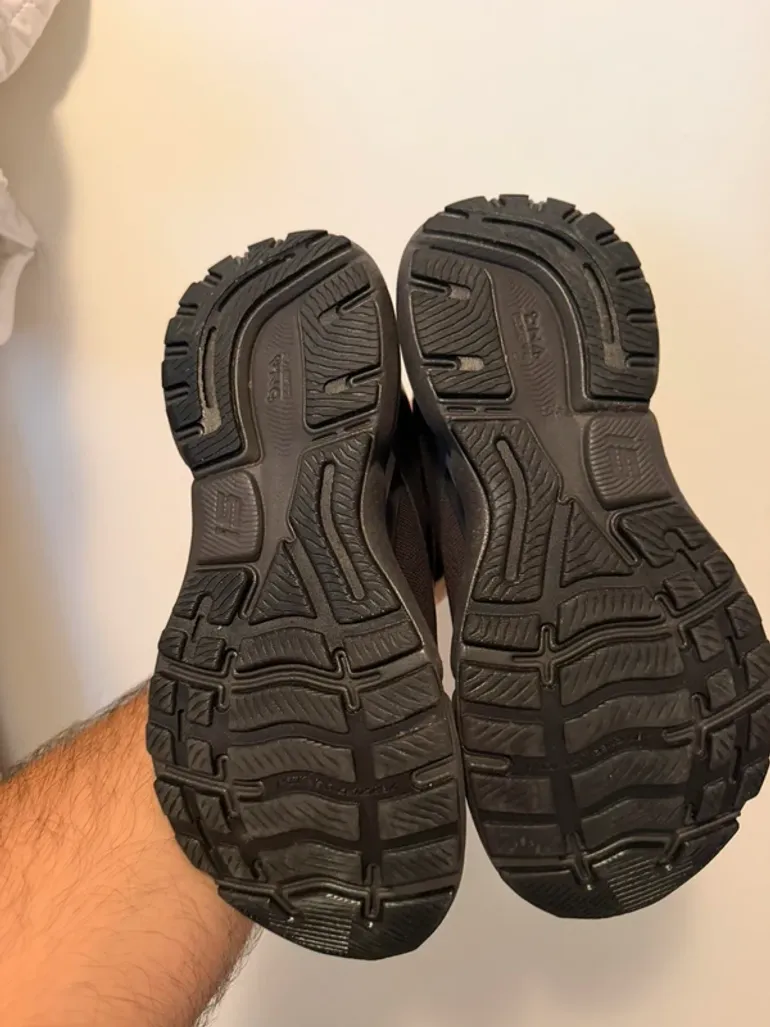 Tweedehands Brooks Ghost 15 Goretex bike — afbeelding 5 van 9