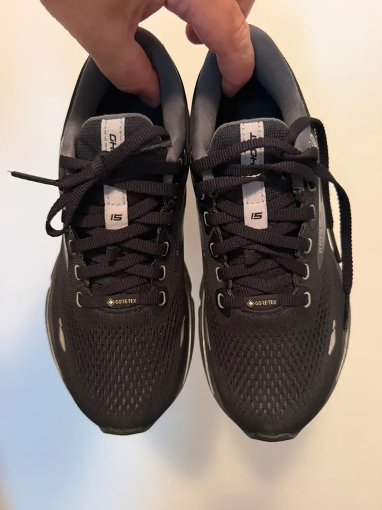 Tweedehands Brooks Ghost 15 Goretex bike — afbeelding 2 van 9