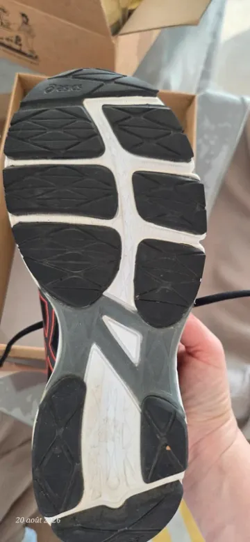 Used Asics gel phoenix 10 bike — image 8 of 8