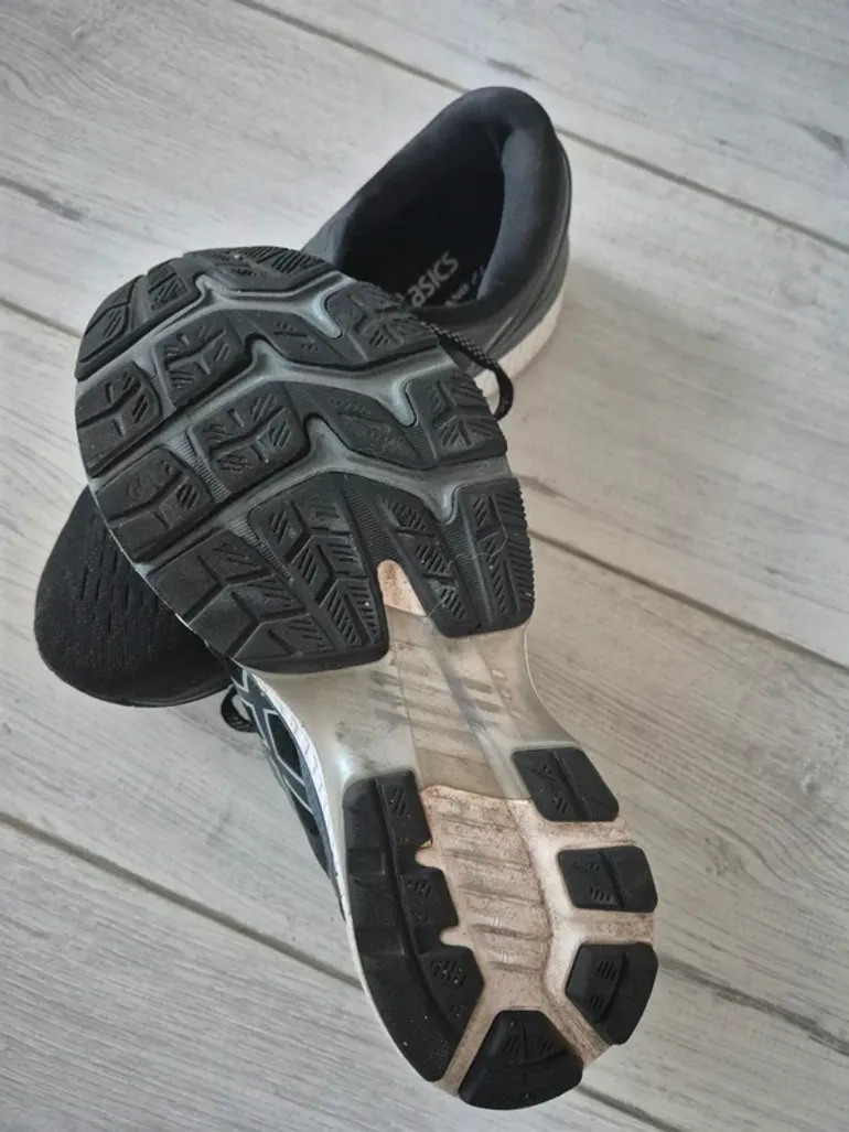 Used Asics Gel Kayano 27 bike — image 3 of 4