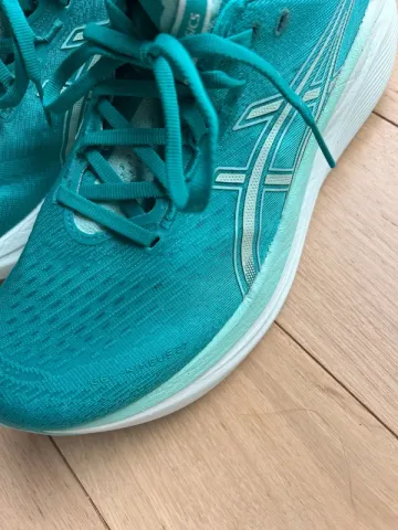 Used Asics Gel Nimbus 27 bike — image 10 of 14