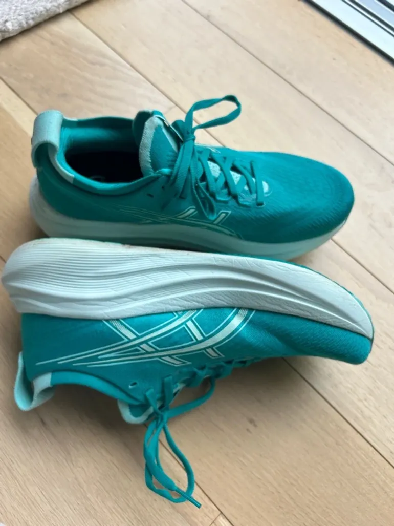 Used Asics Gel Nimbus 27 bike — image 12 of 14
