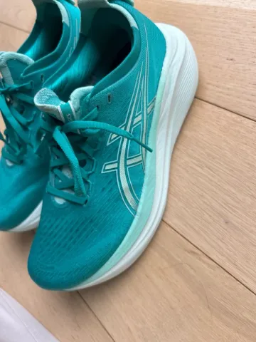 Used Asics Gel Nimbus 27 bike — image 9 of 14