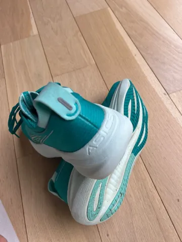 Used Asics Gel Nimbus 27 bike — image 5 of 14