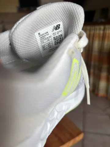 Used New Balance W520 bike — image 9 of 10