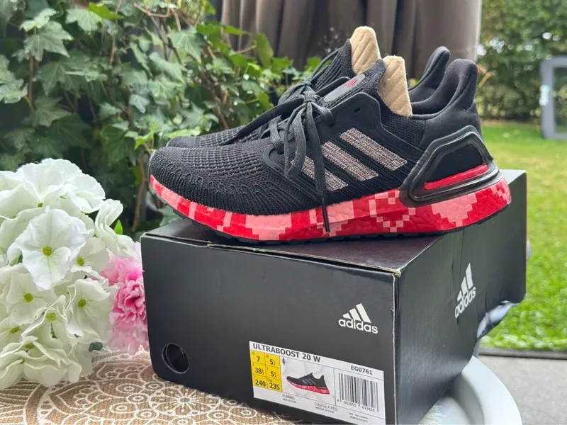 Adidas Ultraboost 20W Running Shoes d'occasion