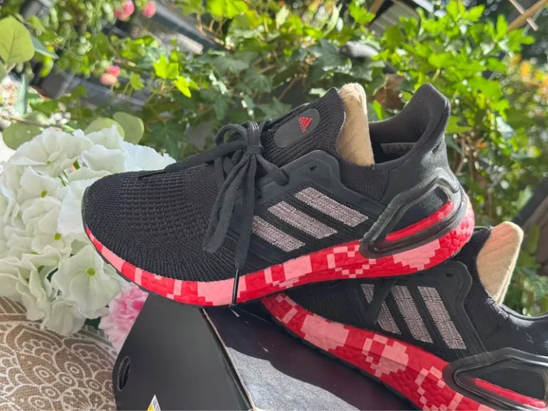 Adidas Ultraboost 20W bike d'occasion — image 2 sur 8