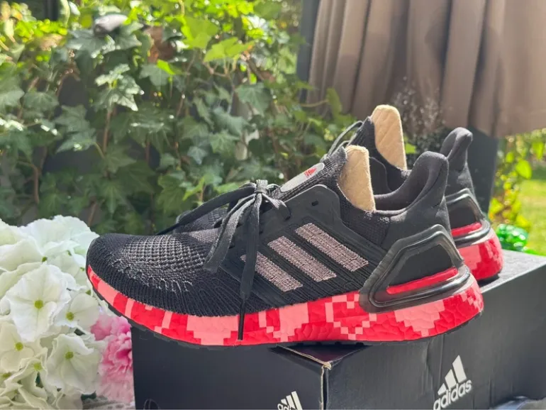 Adidas Ultraboost 20W bike d'occasion — image 7 sur 8