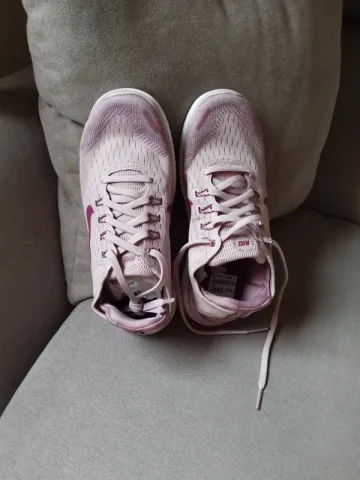 Used Nike Sportive Shoes bike — image 3 of 7