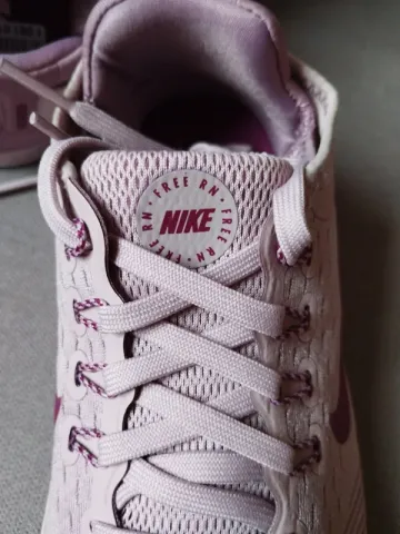 Used Nike Sportive Shoes bike — image 4 of 7