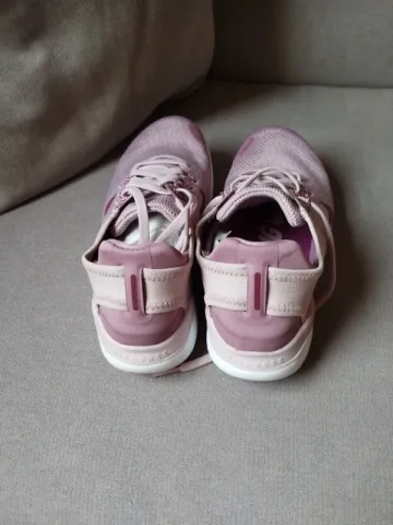 Used Nike Sportive Shoes bike — image 2 of 7