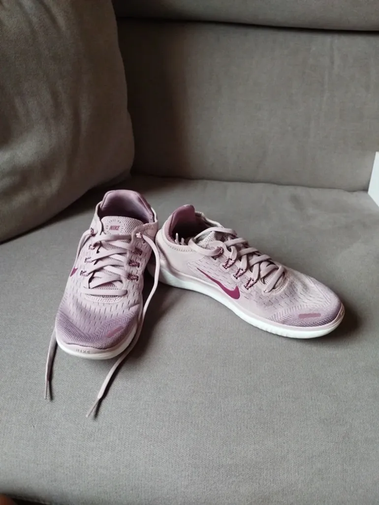 Used Nike Sportive Shoes bike — image 1 of 7