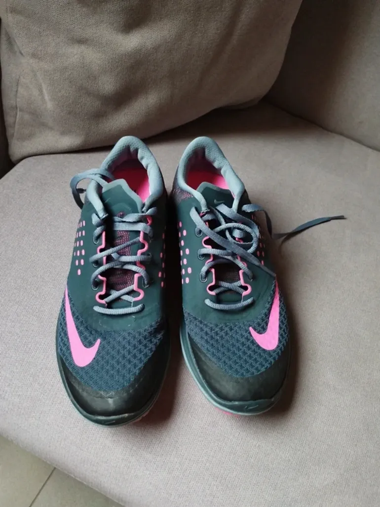 Used Nike Scarpe Sportive bike — image 2 of 8