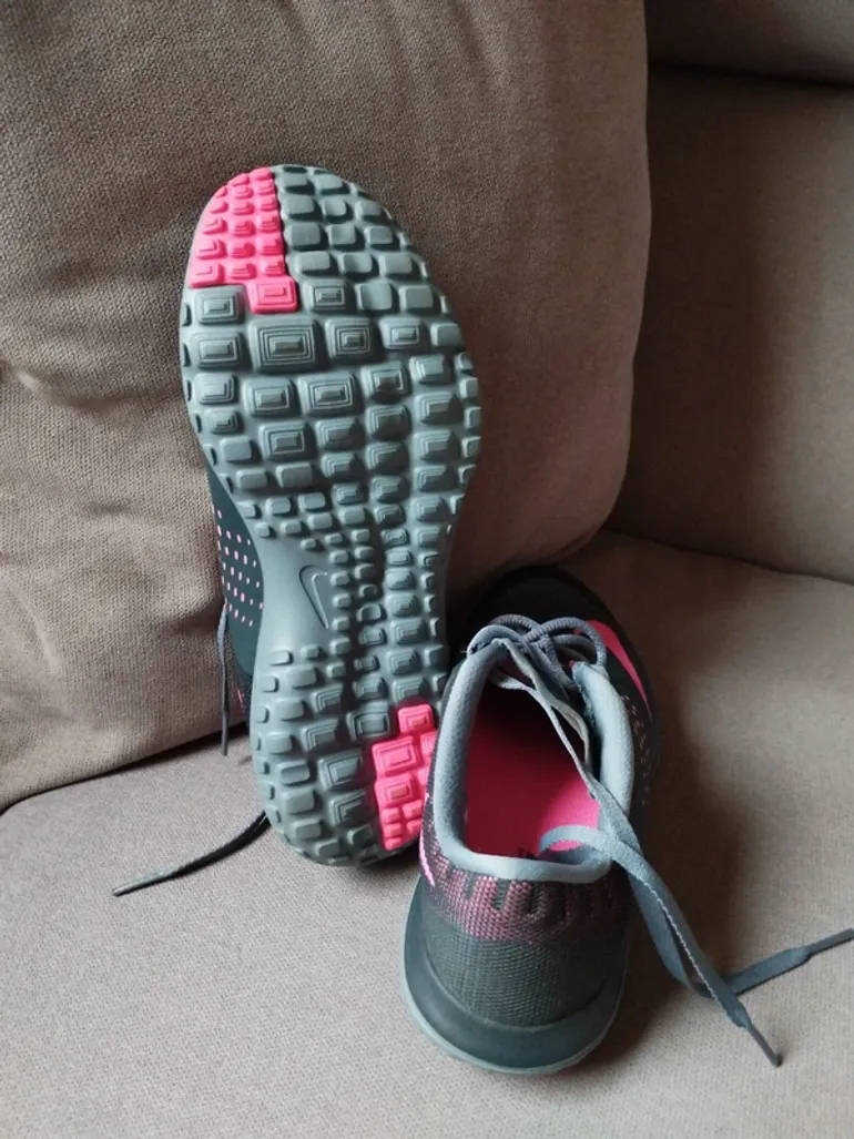 Used Nike Scarpe Sportive bike — image 4 of 8