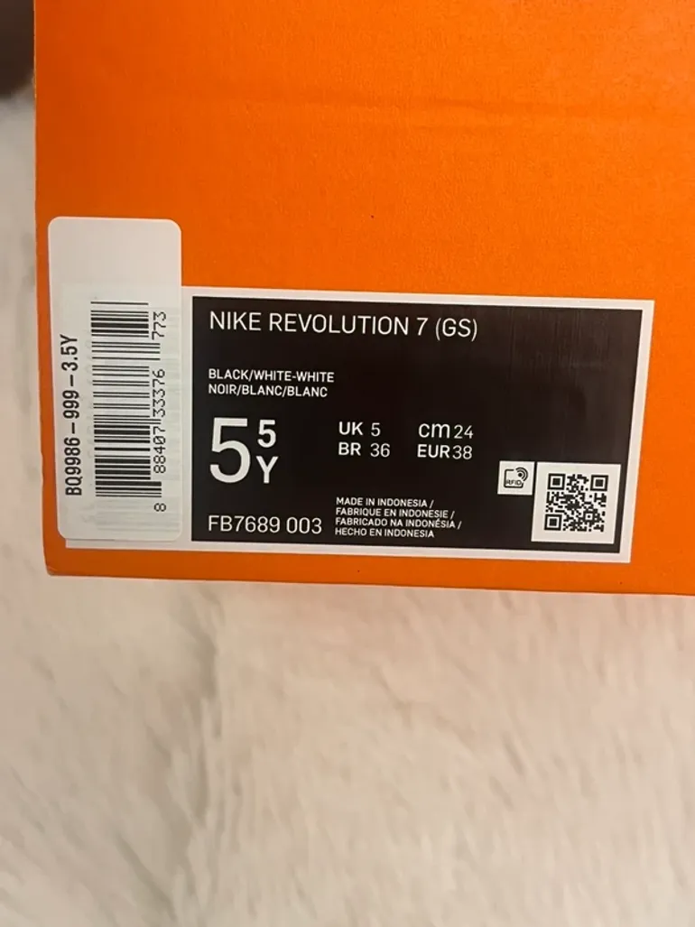 Used Nike Revolution 7 bike — image 4 of 4