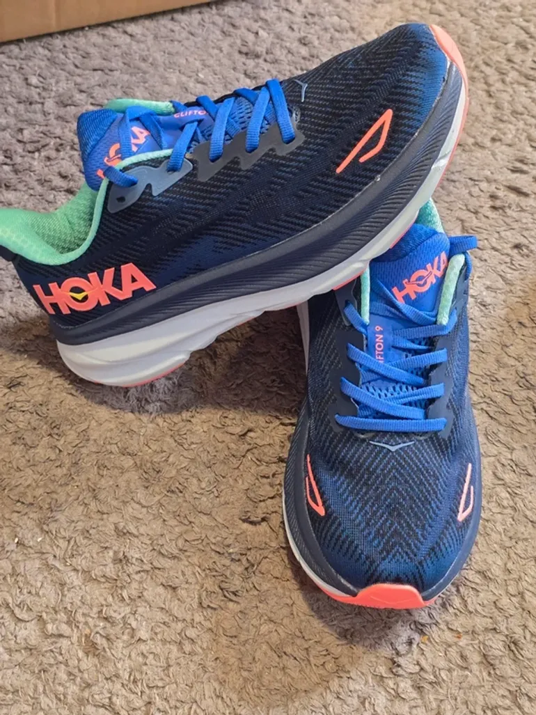 Used Hoka Clifton 9 bike — image 5 of 8