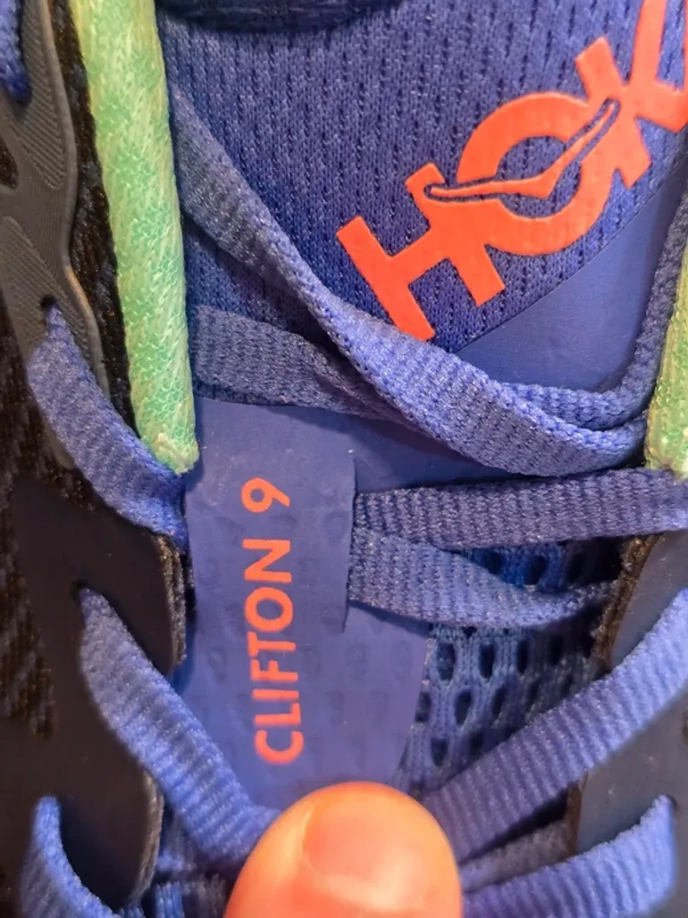 Used Hoka Clifton 9 bike — image 4 of 8