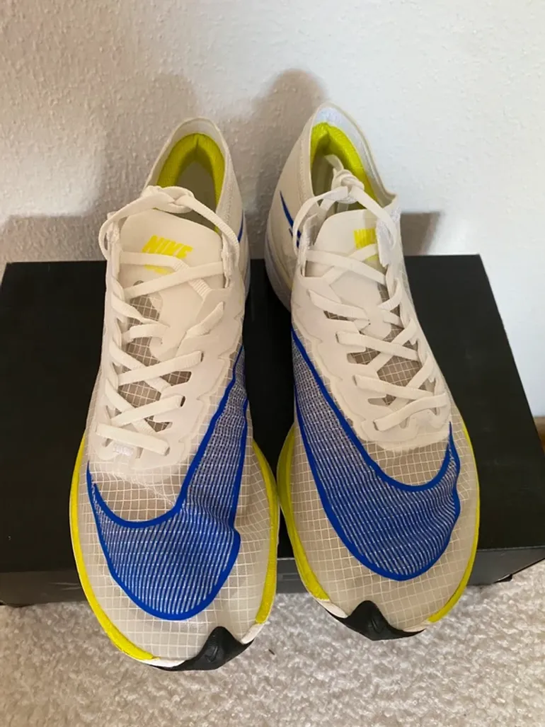 Nike ZoomX Vaporfly Next% bike d'occasion — image 2 sur 5
