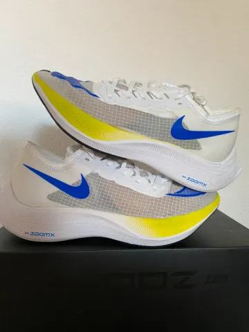Nike ZoomX Vaporfly Next% bike d'occasion — image 1 sur 5
