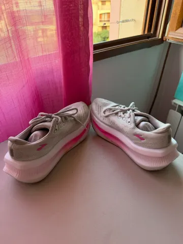 Used Brooks Glycerin Max 2 bike — image 4 of 5