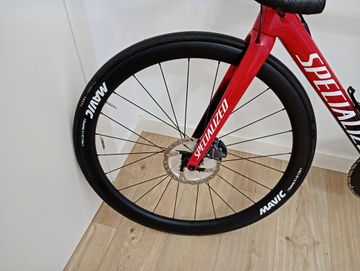Gebrauchtes Mavic Carbon Wheels 2025 bike — Bild 1 von 4