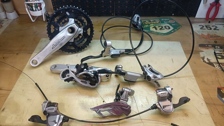 Shimano Deore XT 3x9 Groupset bike de segunda mano — imagen 6 de 6