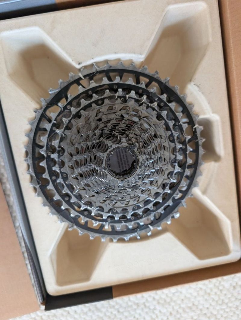 Použité Sram Red XPLR Cassette 2025 Drivetrain & Pedals
