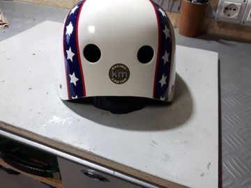Tweedehands Kmc Child Helmet 2019 bike — afbeelding 3 van 3