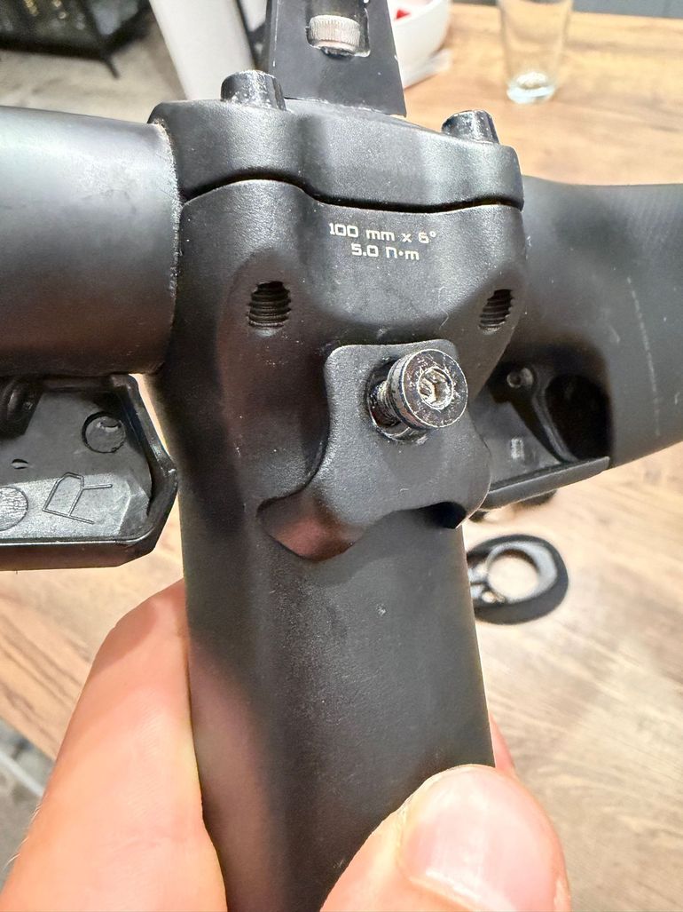Used Roval Rapide Handlebar 2025 bike — image 5 of 6