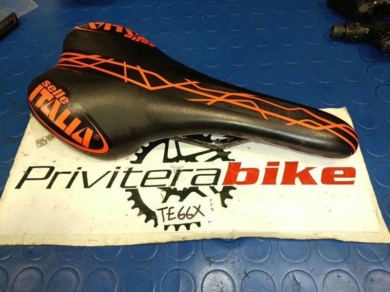 Sella Italia SLR carbon - TE66X 2024 Saddles & Seatposts usato