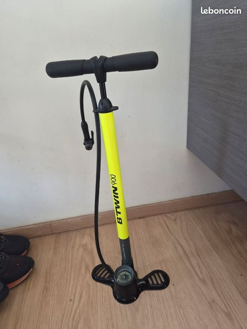 Używany Decathlon Pompe à pieds Cycling Accessories