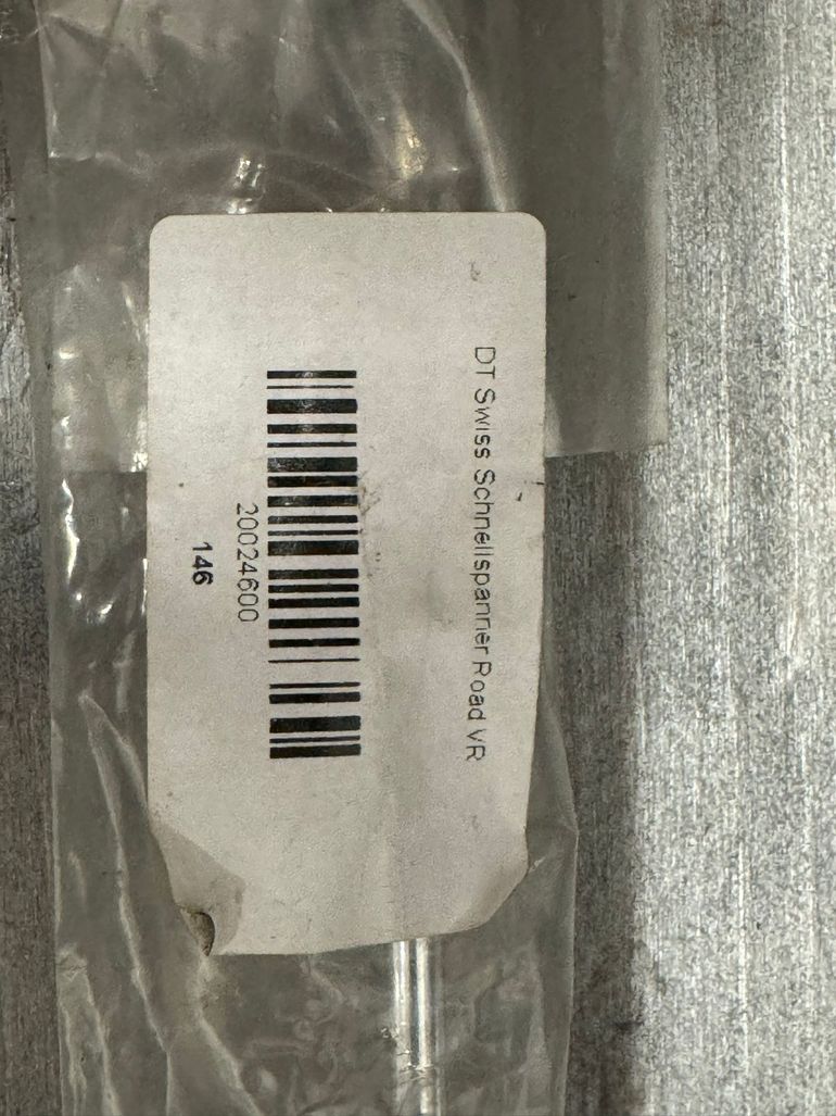 Used Dt Swiss Quick Release bike — image 3 of 3