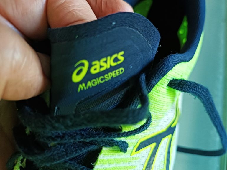 Asics Magic Speed bike d'occasion — image 10 sur 13