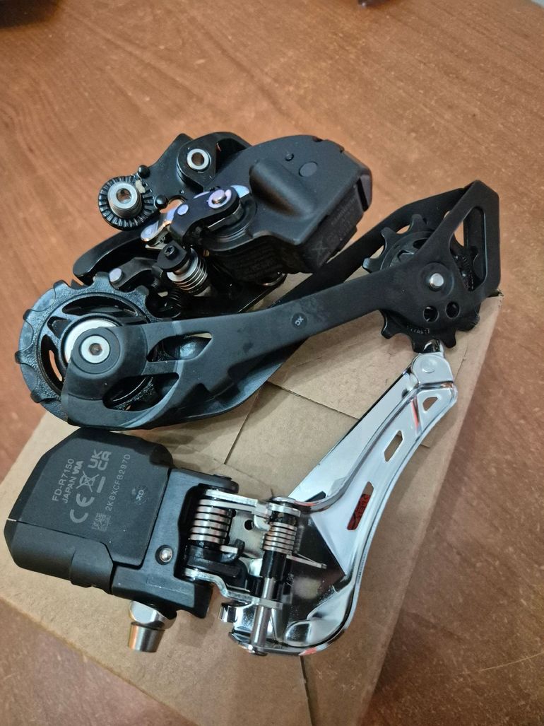 Shimano Deragliatori bike usato — immagine 3 di 7