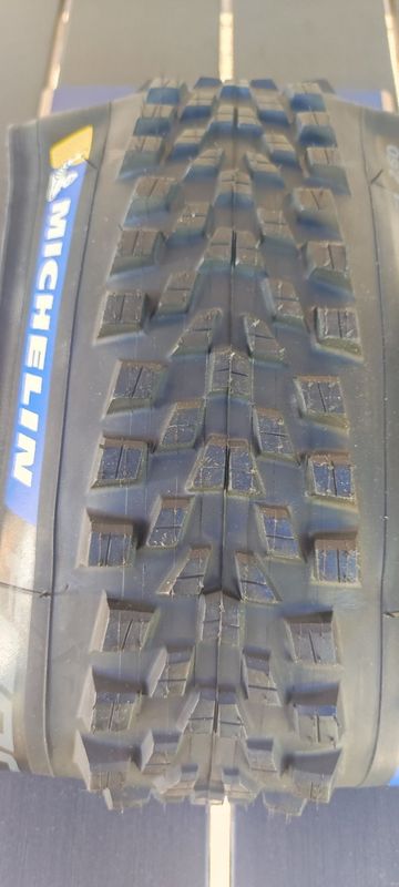 Used Michelin force AM2 bike — image 2 of 4