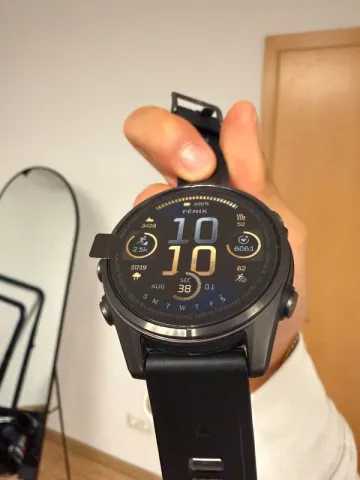 Used Garmin Fenix 8 bike — image 7 of 9