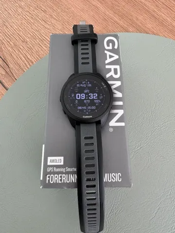 Used Garmin Forerunner 165 Music bike — image 1 of 4