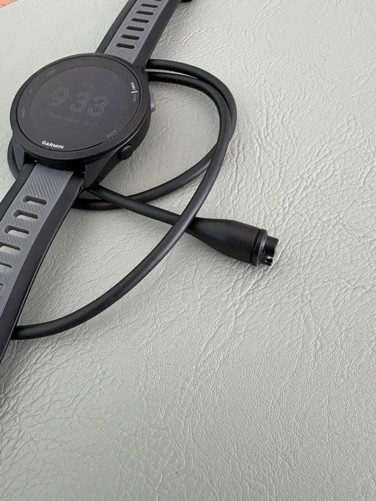 Used Garmin Forerunner 165 Music bike — image 4 of 4