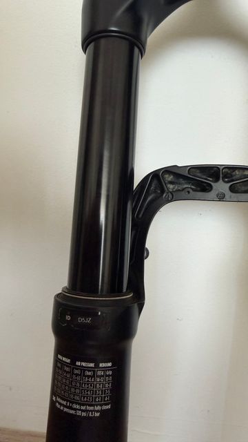 Käytetty Fox RHYTHM 36 FLOAT 2022 bike — kuva 4 / 11